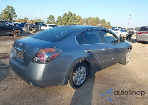 2010 Nissan Altima 2.5 S из США, поврежденный, VIN 1N4AL2AP2AN435986